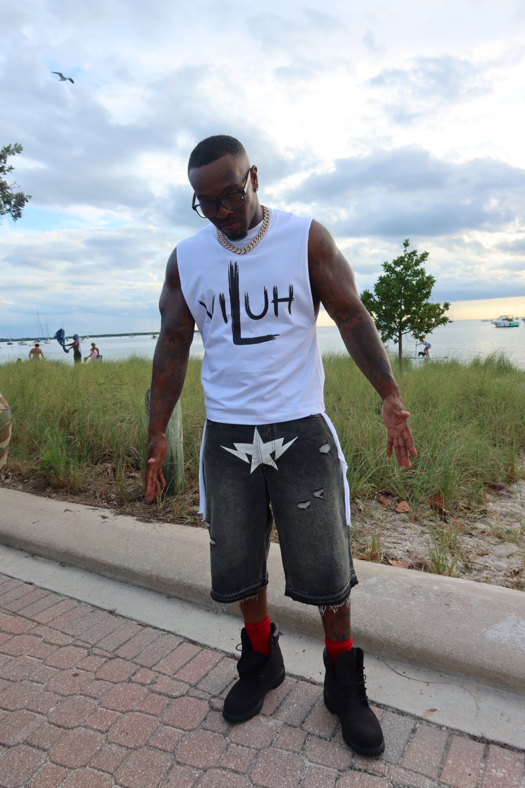 V Muscle Tee – Deep Cut Sleeveless Tank